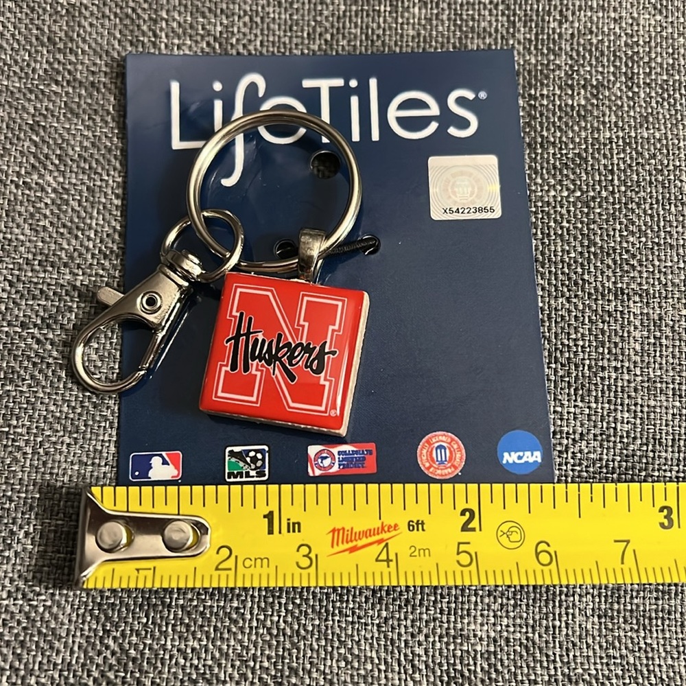Nebraska cornhuskers keychain - Picture 2 of 5
